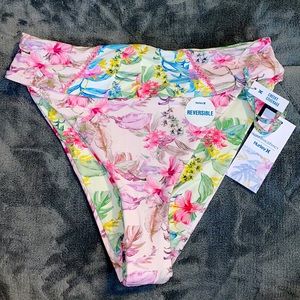💓NWT Hurley X LoveShackFancy Bikini Bottoms💓